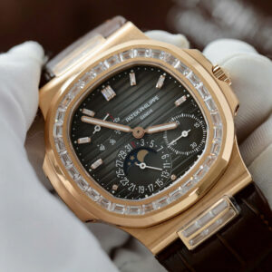 Đồng Hồ Patek Philippe Nautilus 5724R Replica 1 1 Đính Đá Mặt Xám Nhà Máy PPF 40mm (1)
